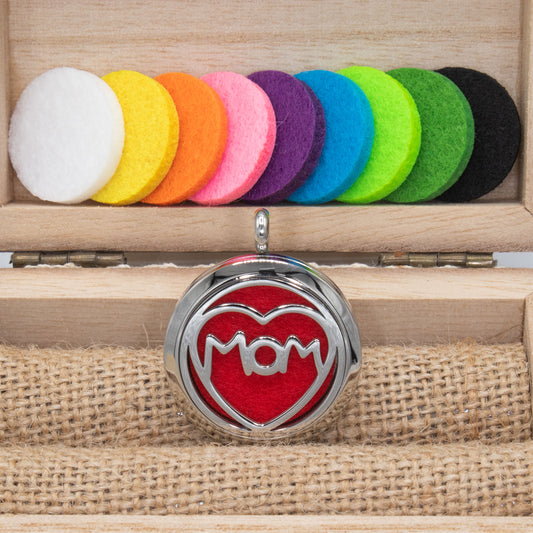 A.M.A.D.O Aroma-Anhänger "Mom" - Ätherisches Öl Duft Diffusor Kette Geschenk - AMADO-SelfCare