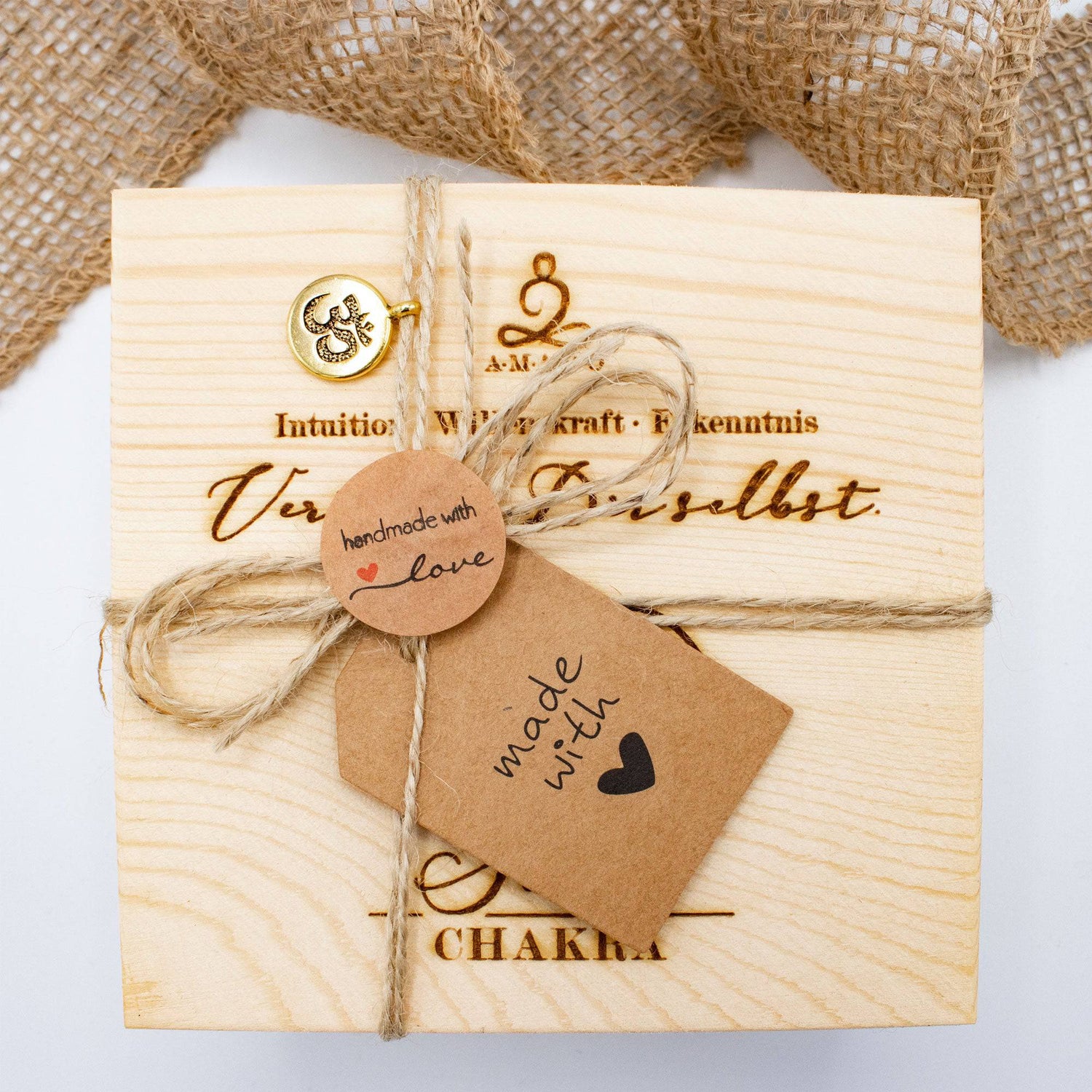 Solarplexus-Chakra-Kerze in Geschenkbox, "Weisheit, Persönlichkeit und Macht", Tuberose Duft - AMADO-SelfCare